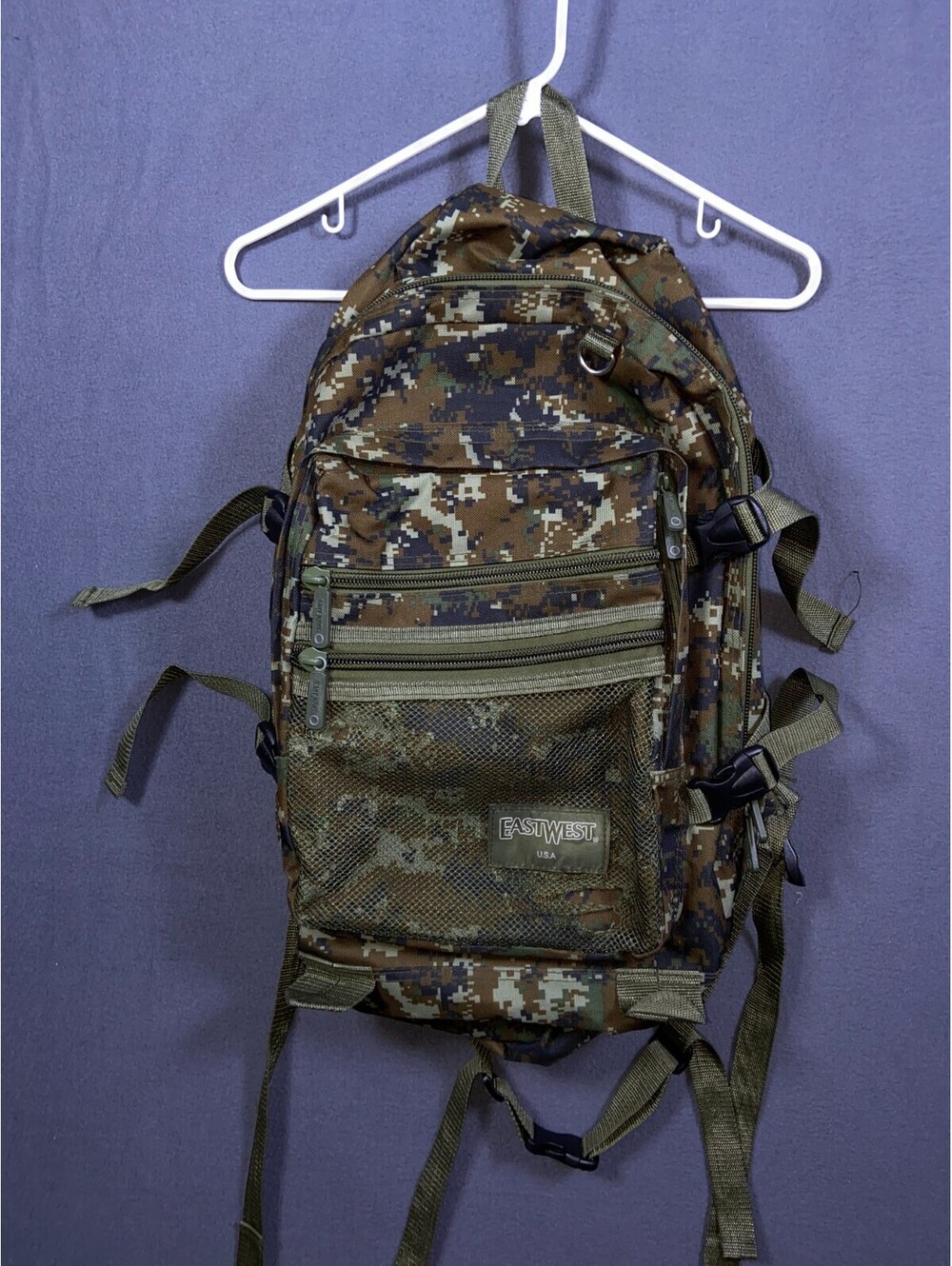 East West USA Desert Tan Digital Camo Military Backpack See Small Hole in Mesh